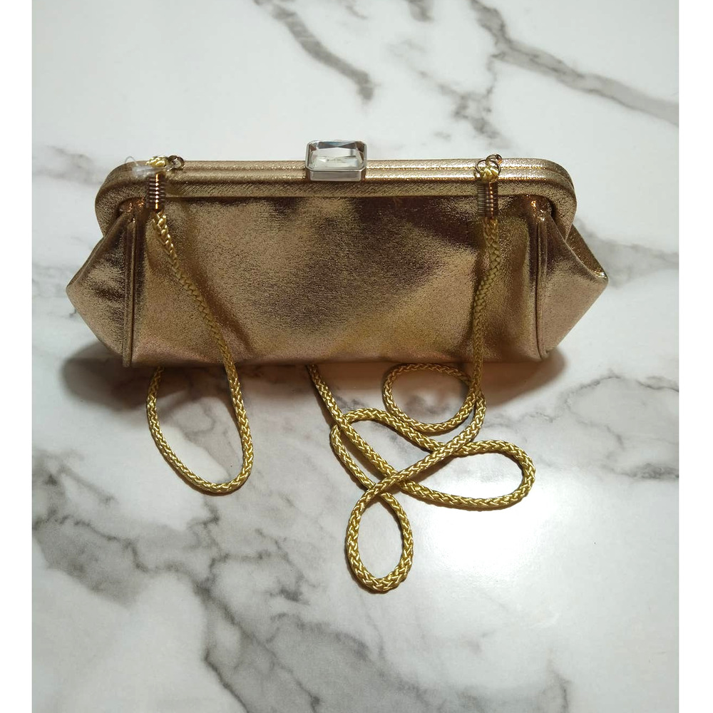 Nina gold metallic clutch